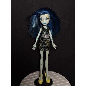 Monster High Doll Freaky Fusion Recharge Chamber Frankie Stein Shoes Belt